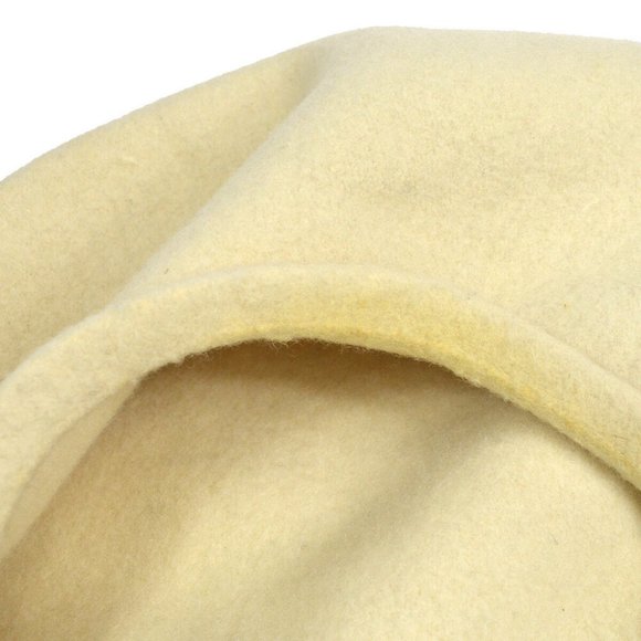 CHANEL CC Logos Hat Beret Ivory Women's Accessories Authentic - Picture 4 of 7
